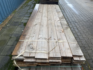 Ca. 71x Douglas Wisselsponning/Halfhoutsrabat, 18x190mm, lengte 400cm